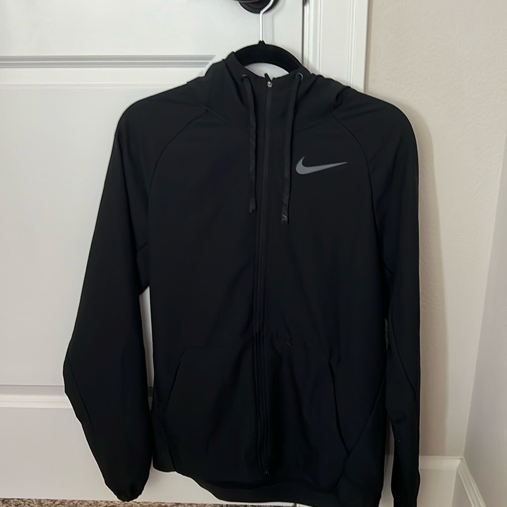 Nike Pro Lightweight Full Zip Hooded Jacket
